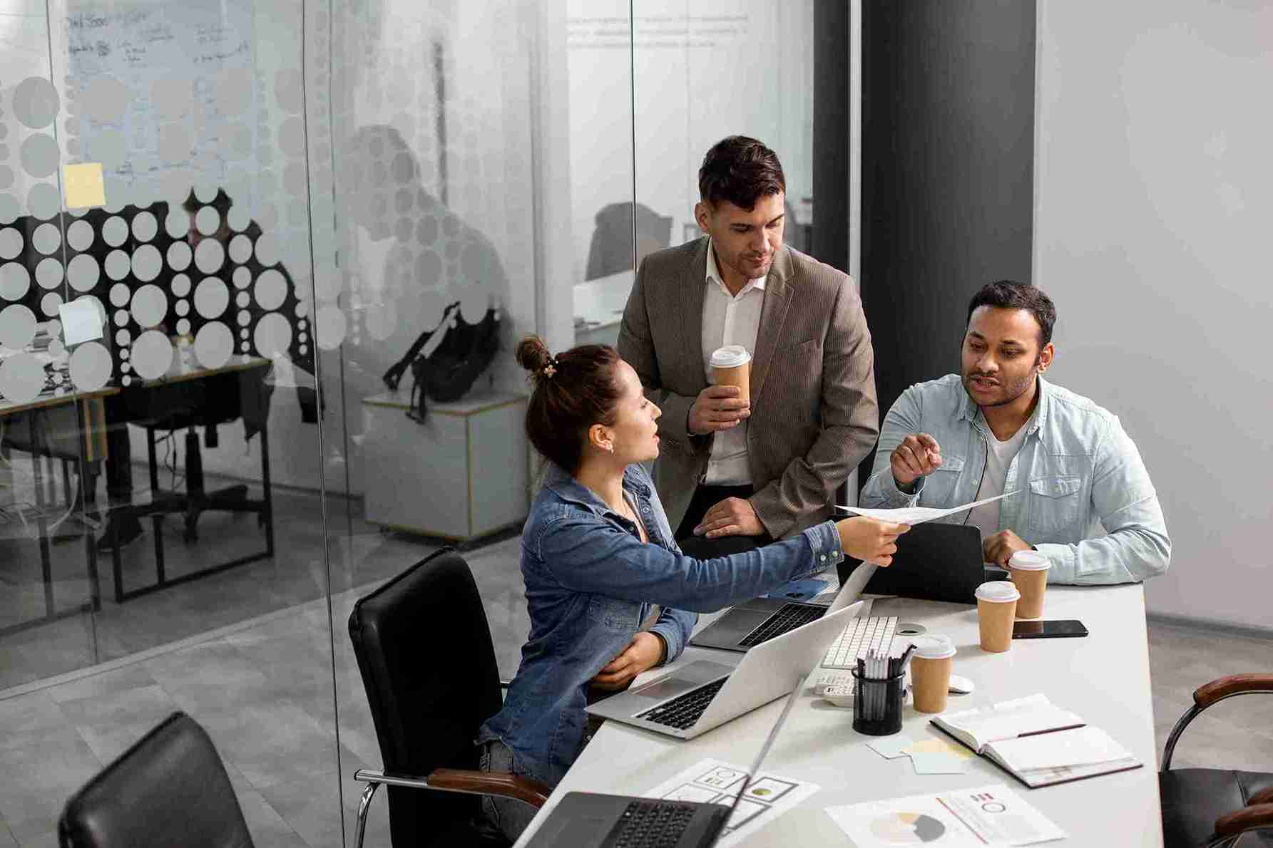 UAE e-invoicing Q&A: Practical insights from our webinar with Thompson Reuters MENA